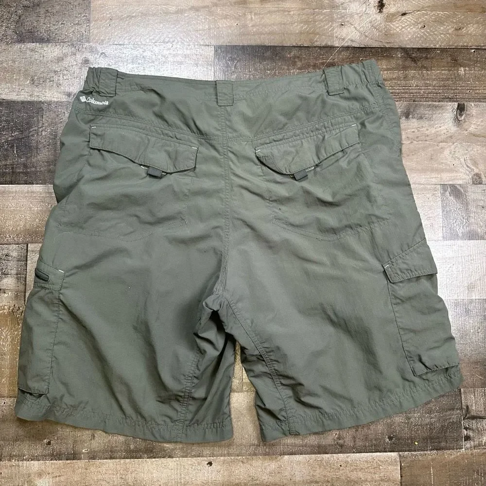 Columbia Men’s Size 36 Cargo Shorts Olive Green 10 Inch Inseam Sun Protection